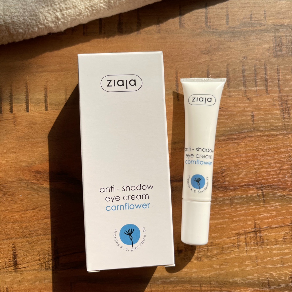 去黑眼圈狠6！来自波兰ziaja齐叶雅矢车菊去黑眼圈亮采眼霜15ml